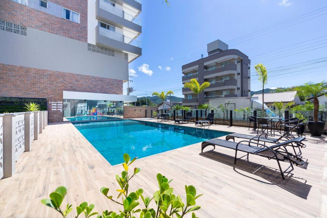 Terrazzo 602B - Cobertura Duplex A Poucos Metros Da Praia De Bombas - Condominio Com Piscina - Academia - Solario - Bombinhas Luaran gambar
