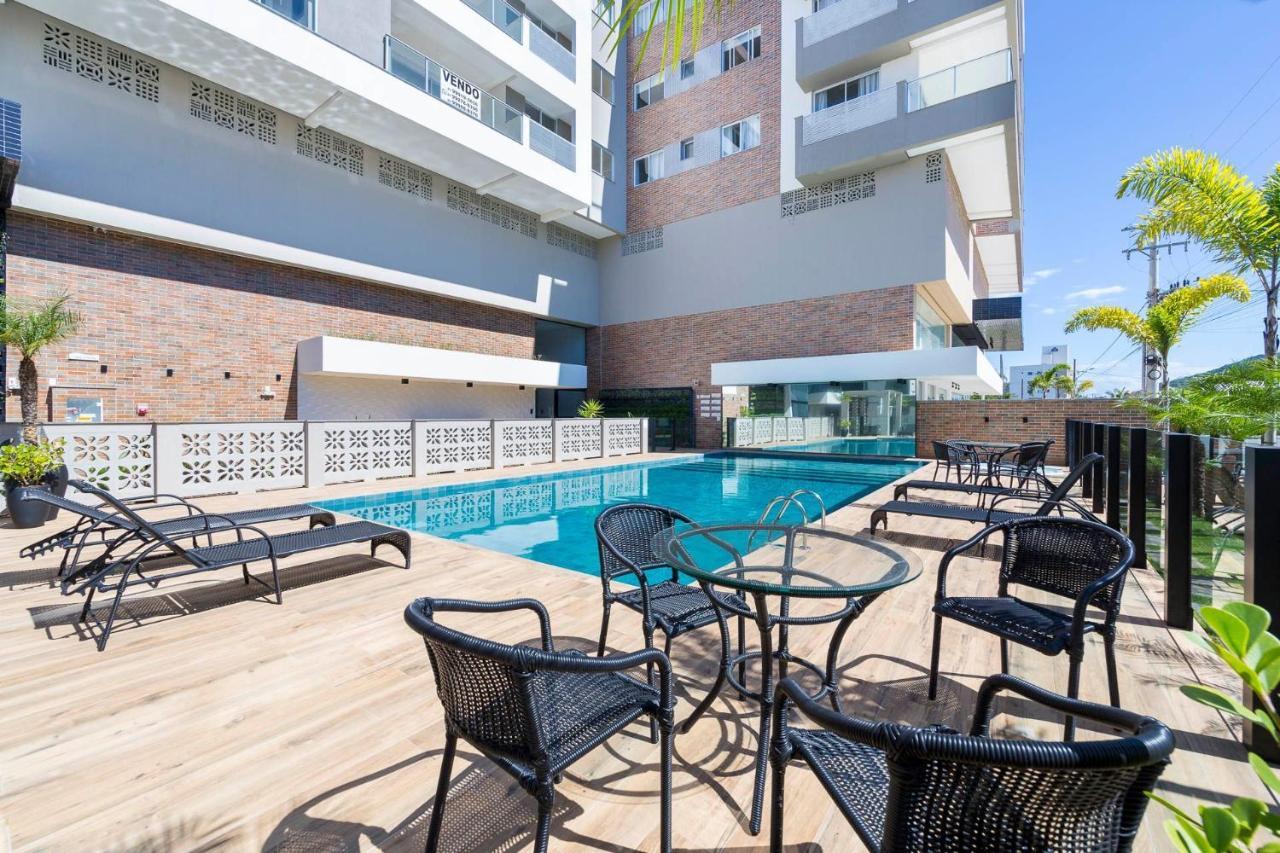 Terrazzo 602B - Cobertura Duplex A Poucos Metros Da Praia De Bombas - Condominio Com Piscina - Academia - Solario - Bombinhas Luaran gambar